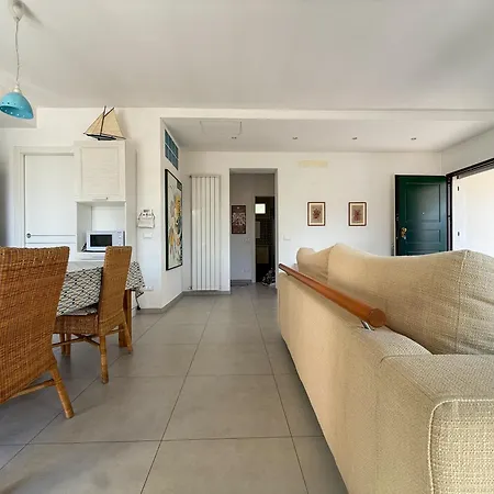 Fortuna Garden House Nyaraló Imperia